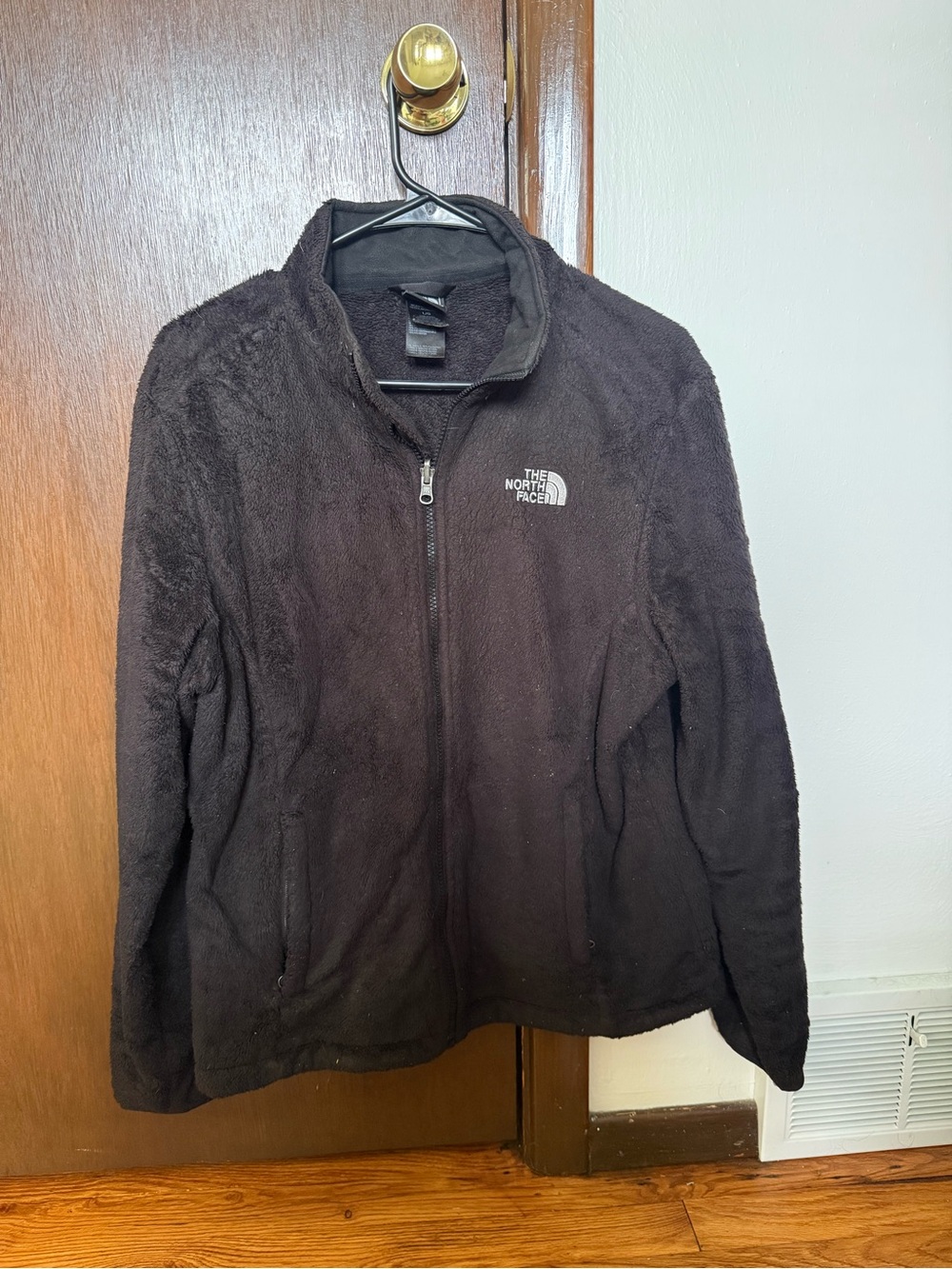 The North Face Women’s Black Fleece Jacket - Cozy Full-Zip